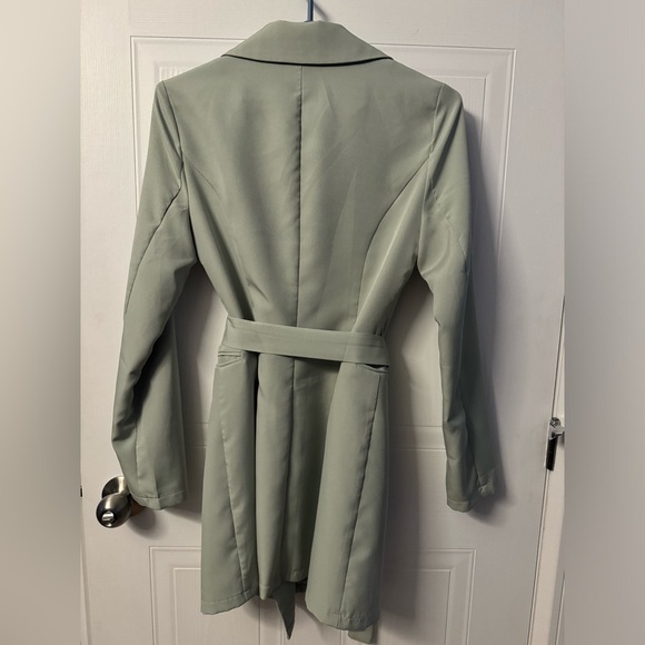 Blazer - Picture 2 of 2